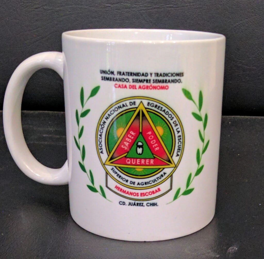 taza con logo casa del agronomo